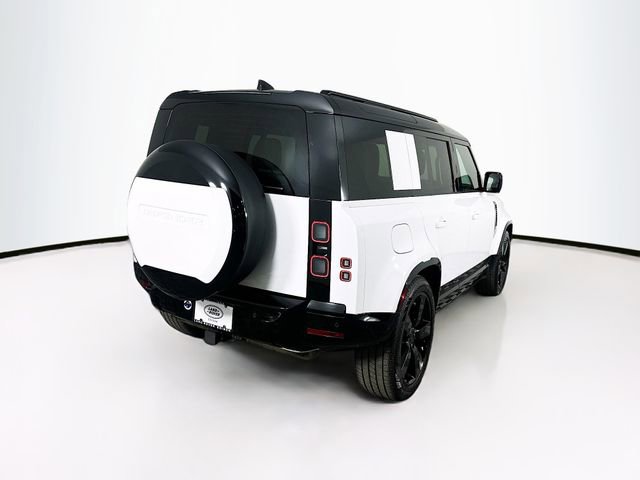 New 2026 Land Rover Defender 110 X-Dynamic SE image 5