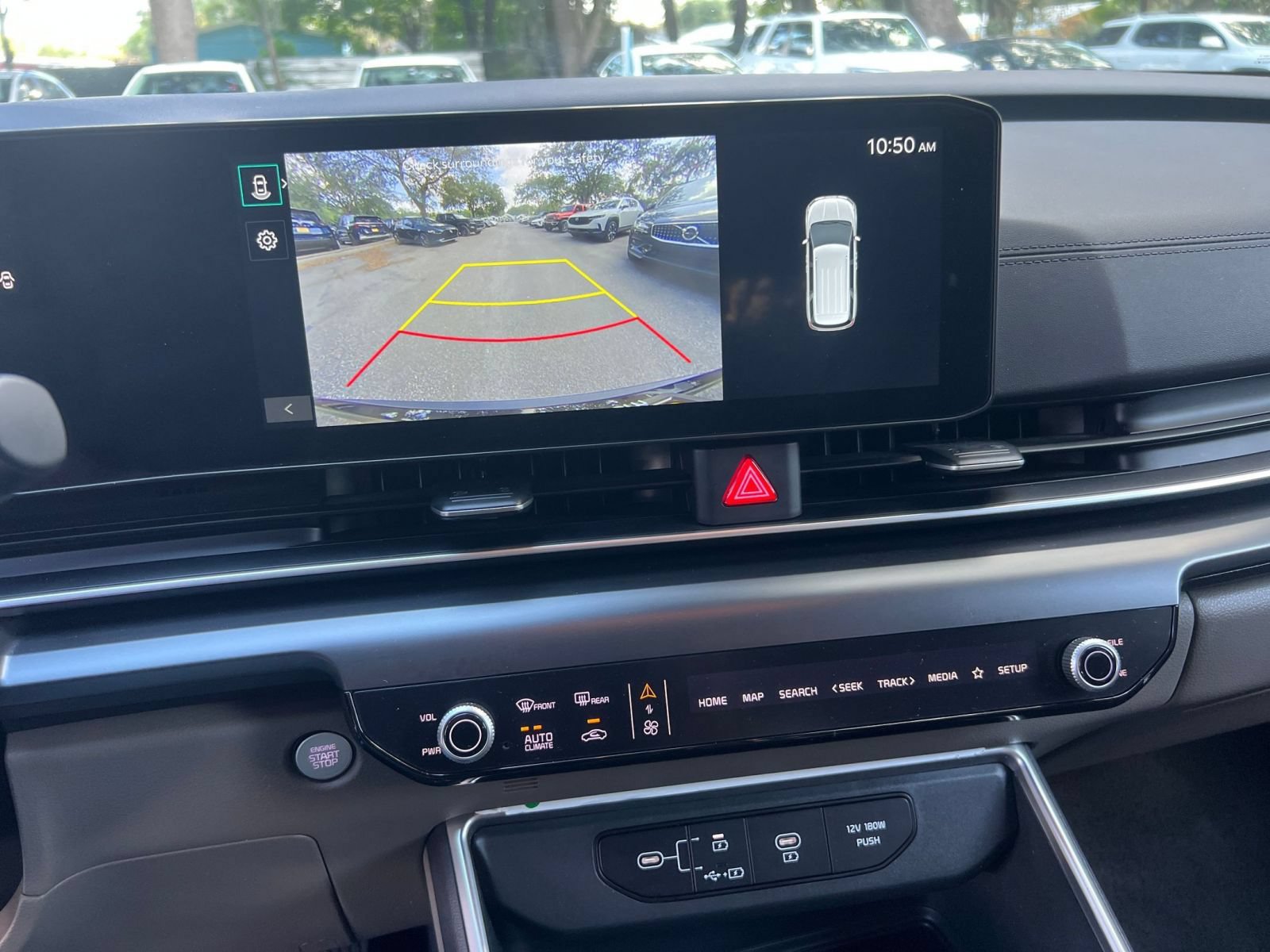 Used 2026 Kia Carnival FWD image 16