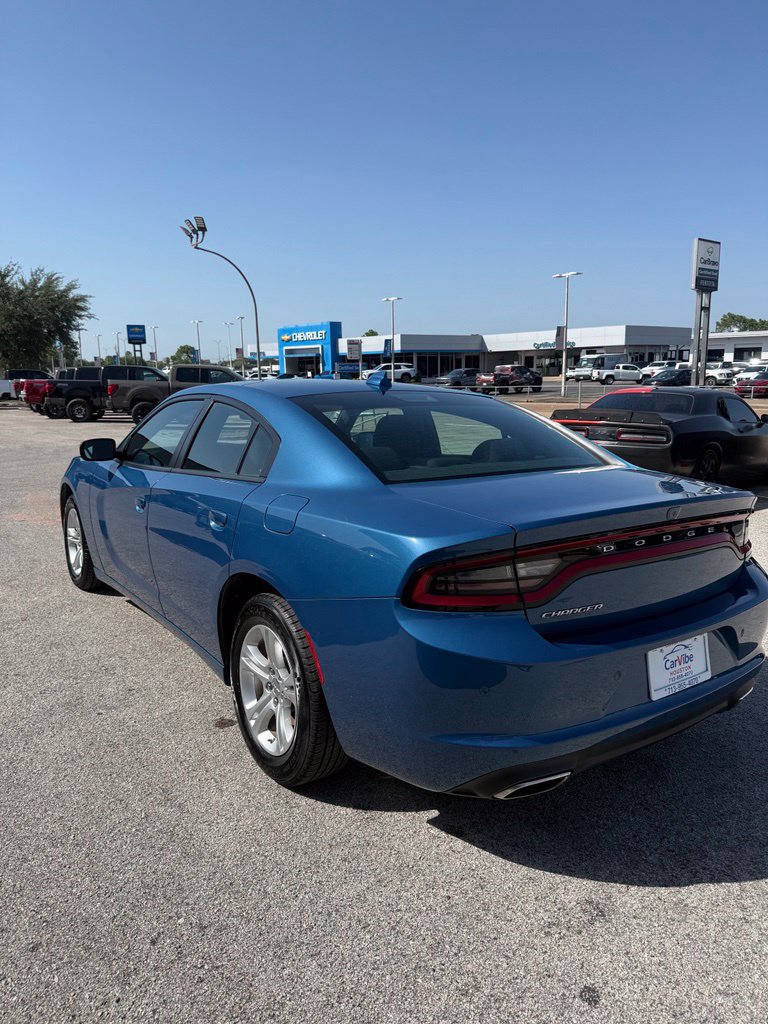 Used 2023 Dodge Charger SXT RWD image 5