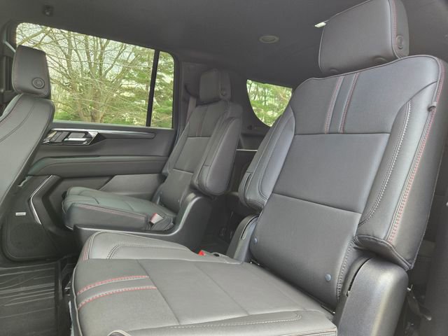 New 2026 Chevrolet Suburban RST w/ Comfort Package AWD/4WD image 23