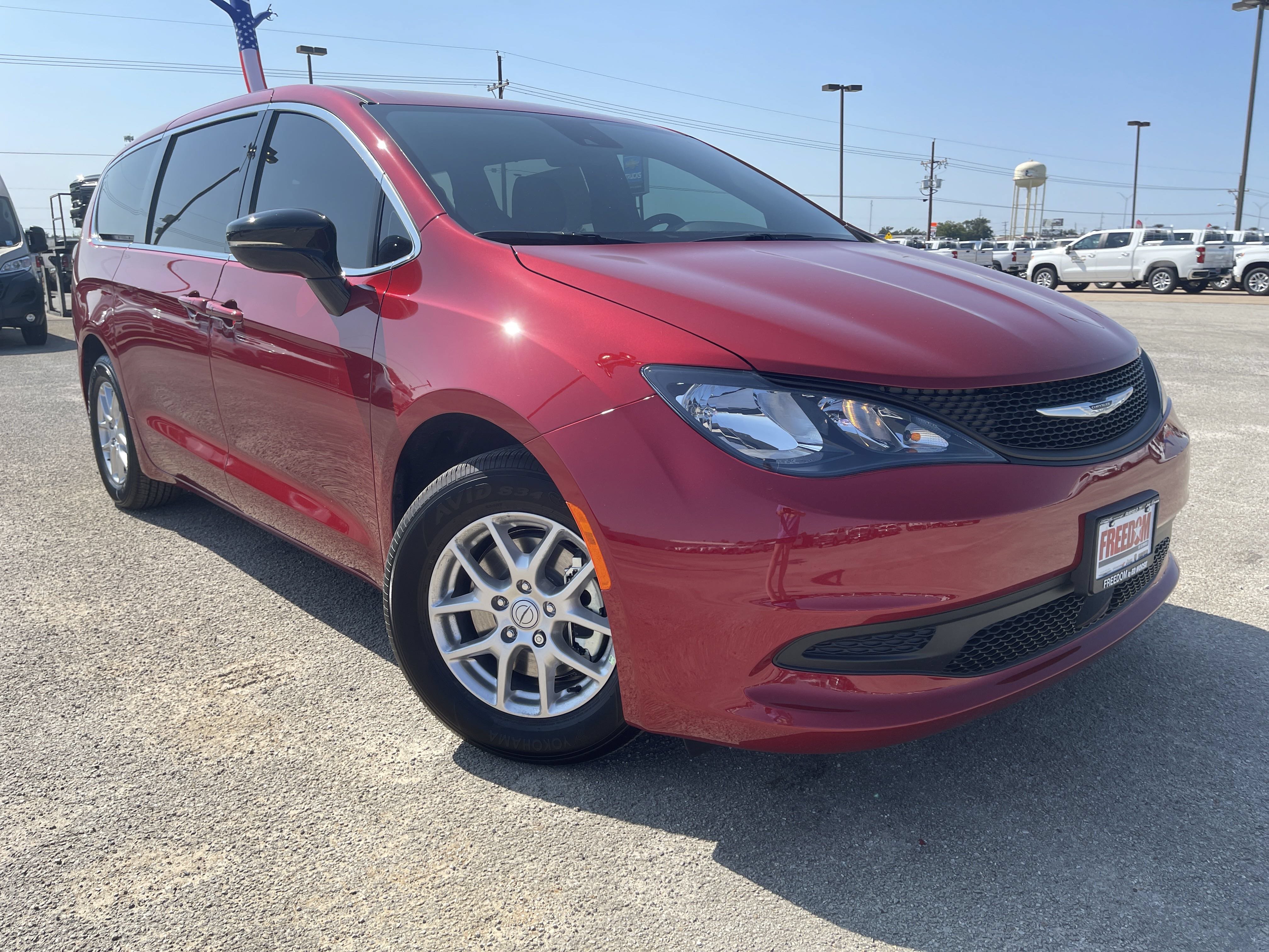 New 2026 Chrysler Voyager LX FWD image 2