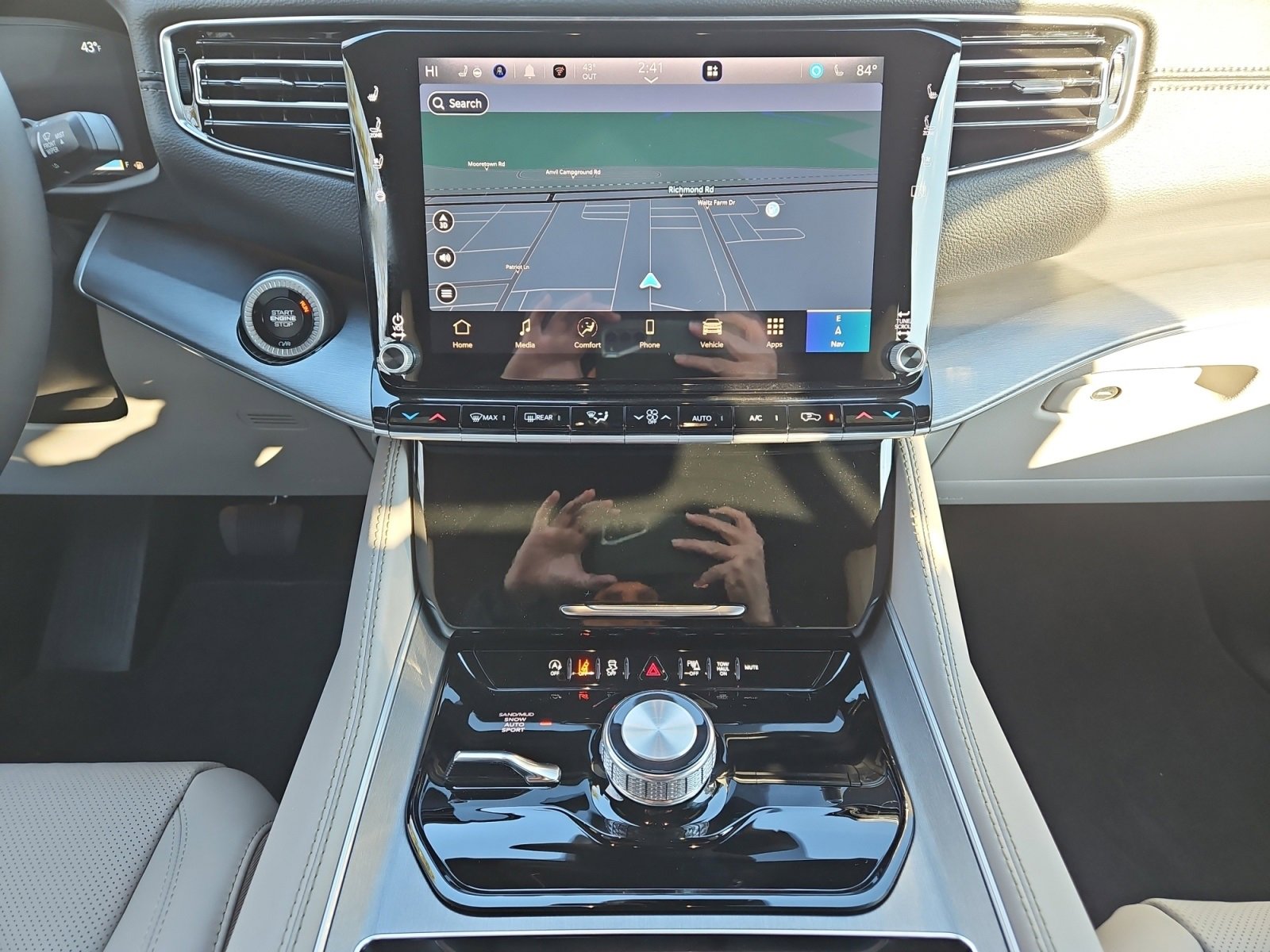 New 2025 Jeep Wagoneer 4WD image 11