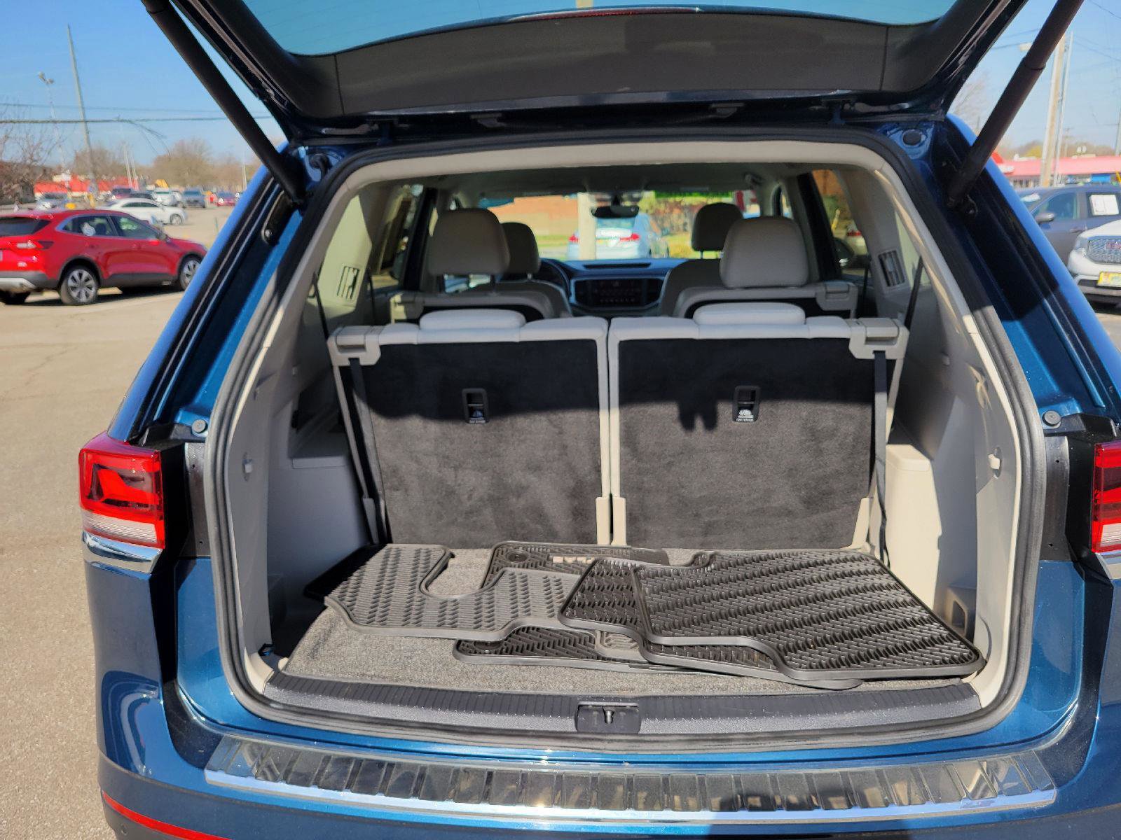 Used 2021 Volkswagen Atlas SE w/ Towing Package AWD/4WD image 31