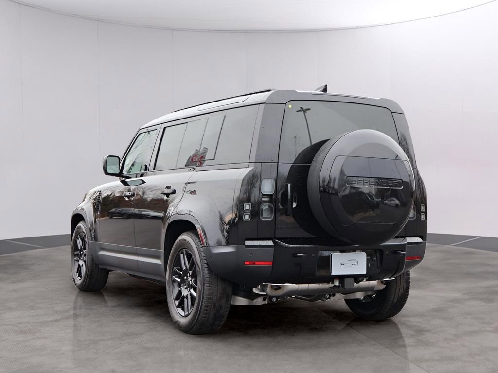 New 2026 Land Rover Defender 110 S image 7