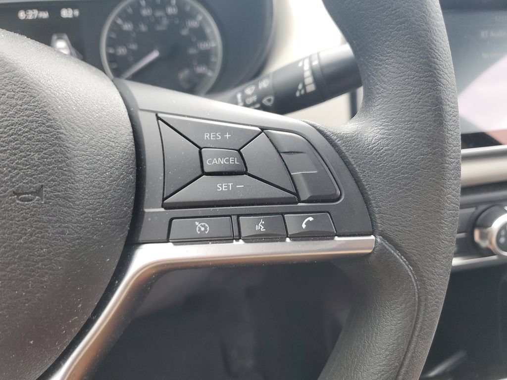 Used 2020 Nissan Versa SV FWD image 20
