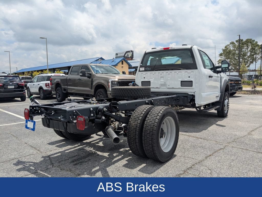 New 2025 Ford F550 4x4 Regular Cab Super Duty image 4