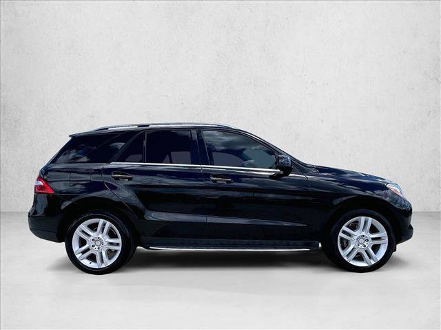 Used 2015 Mercedes-Benz ML 250 BlueTEC 4MATIC image 5