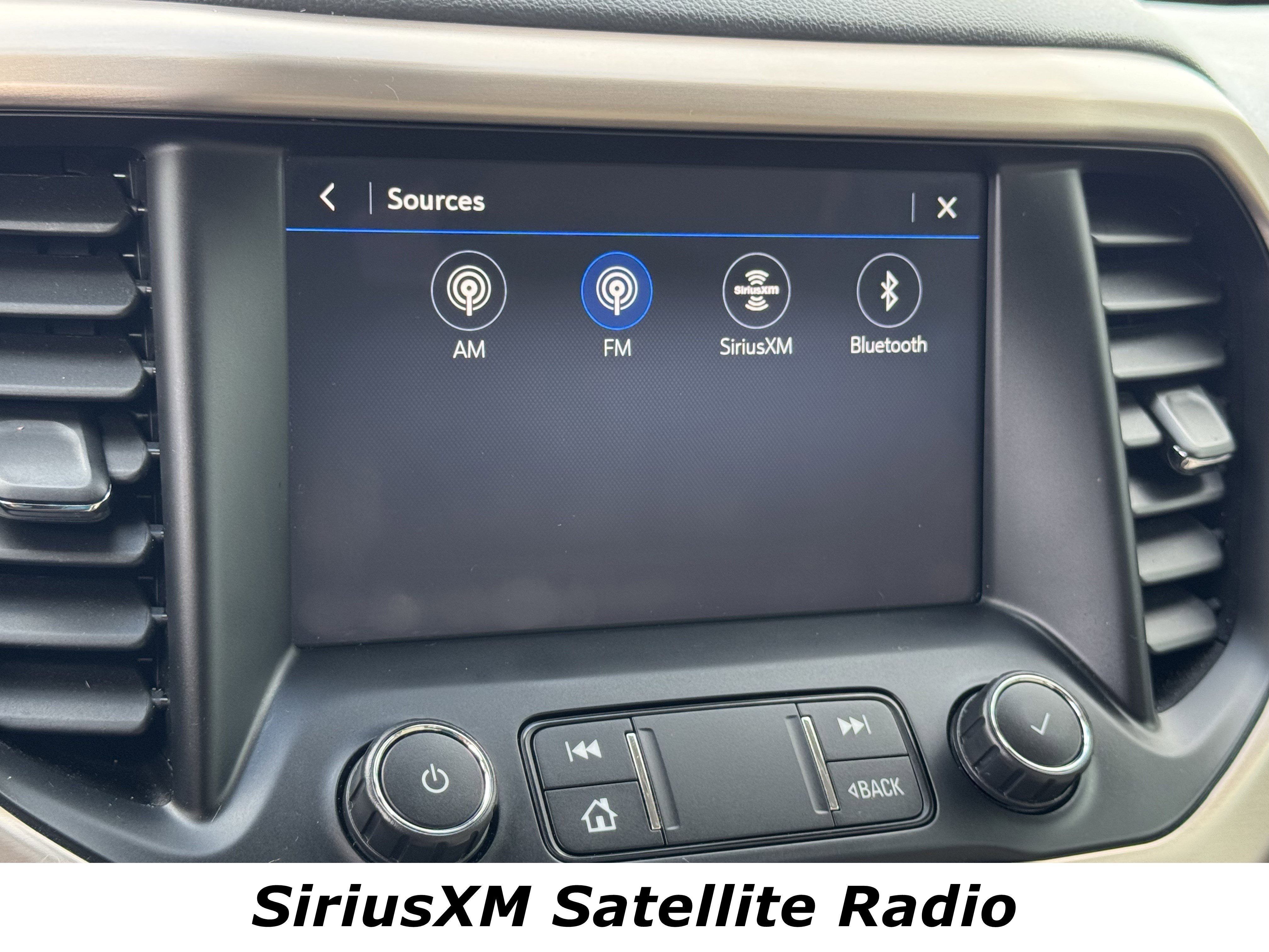 Used 2020 GMC Acadia Denali w/ Technology Package image 8