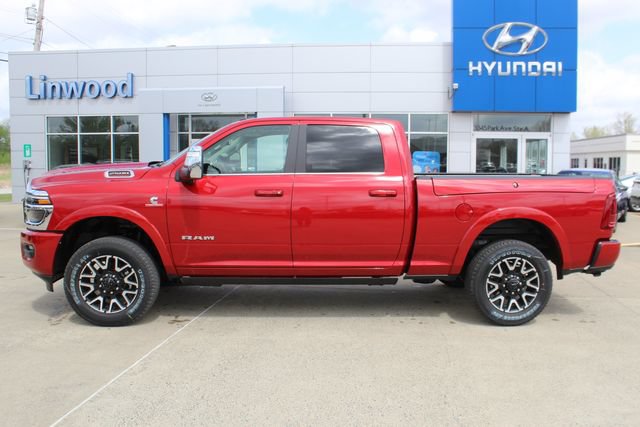 New 2026 RAM 2500 Limited AWD/4WD image 2