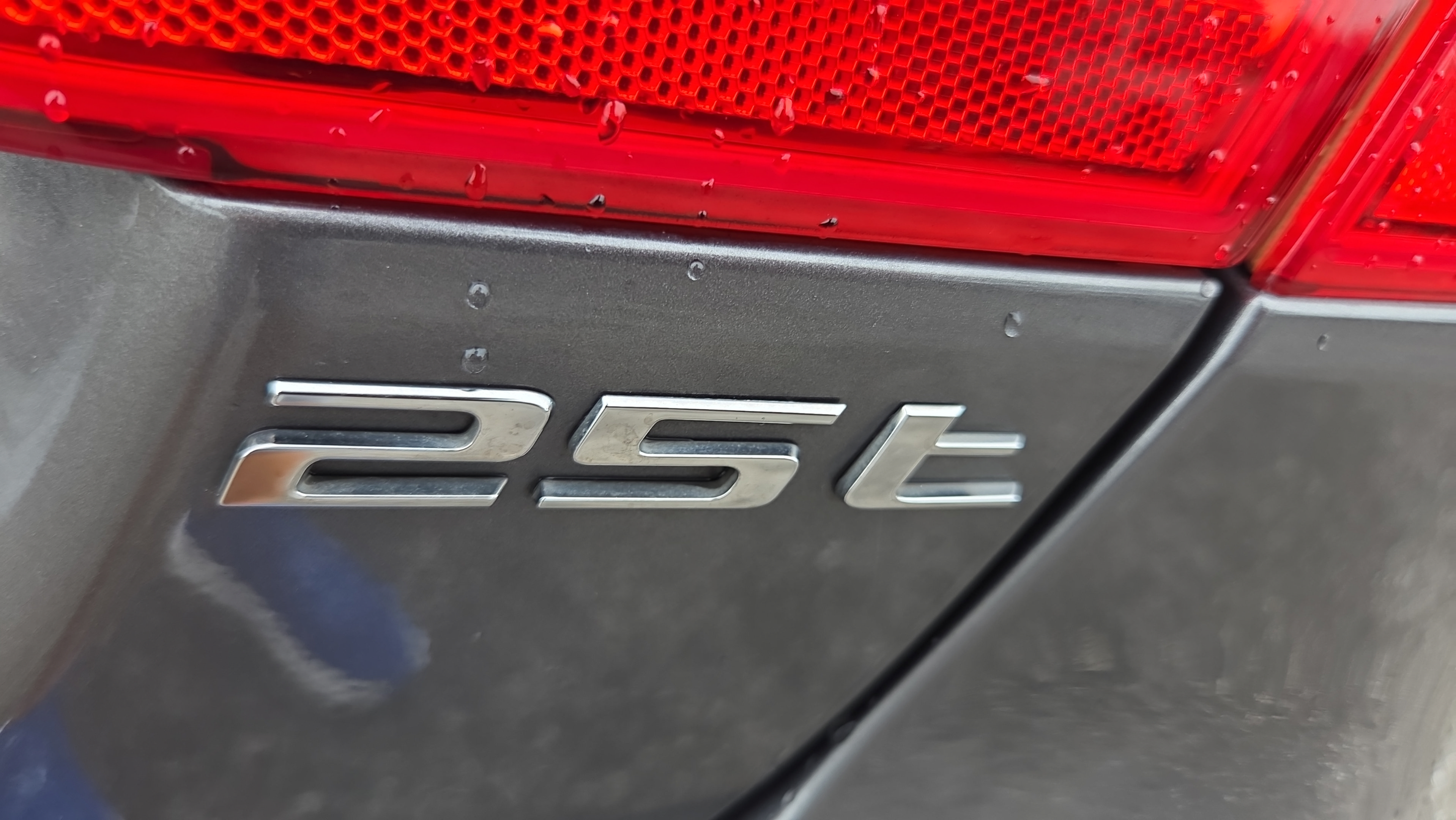 Used 2017 Jaguar XE Prestige RWD image 33