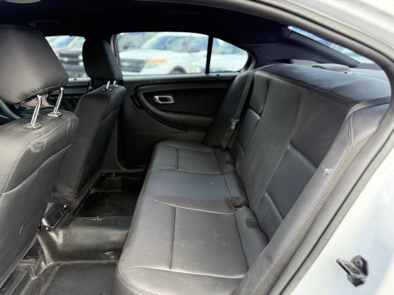 Used 2015 Ford Taurus Police Interceptor AWD image 17