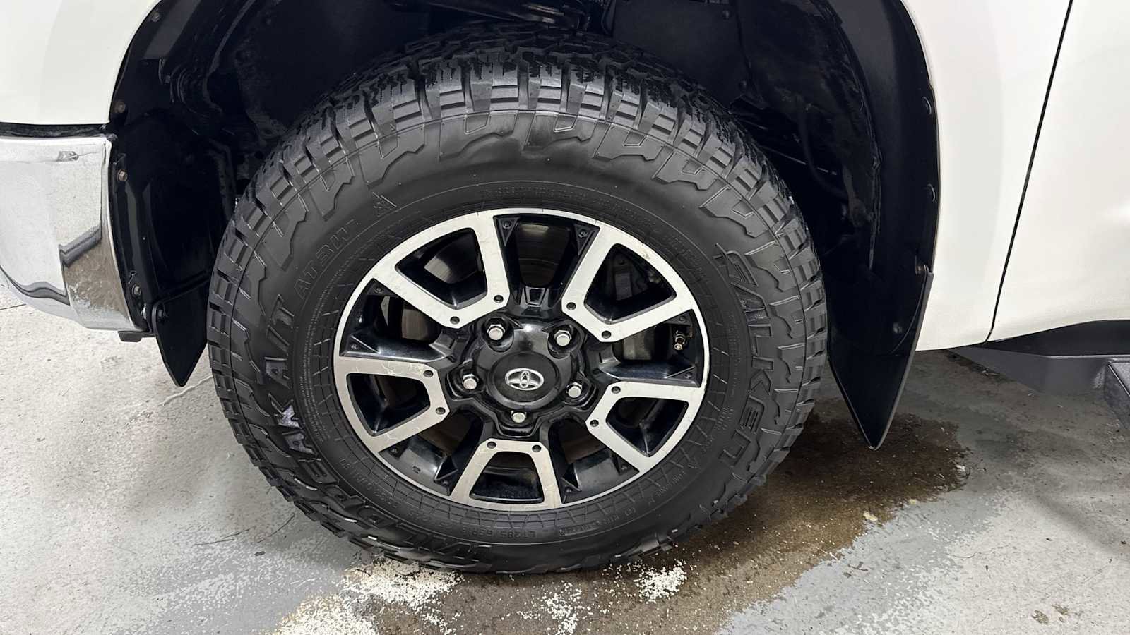 Certified 2016 Toyota Tundra SR5 image 10