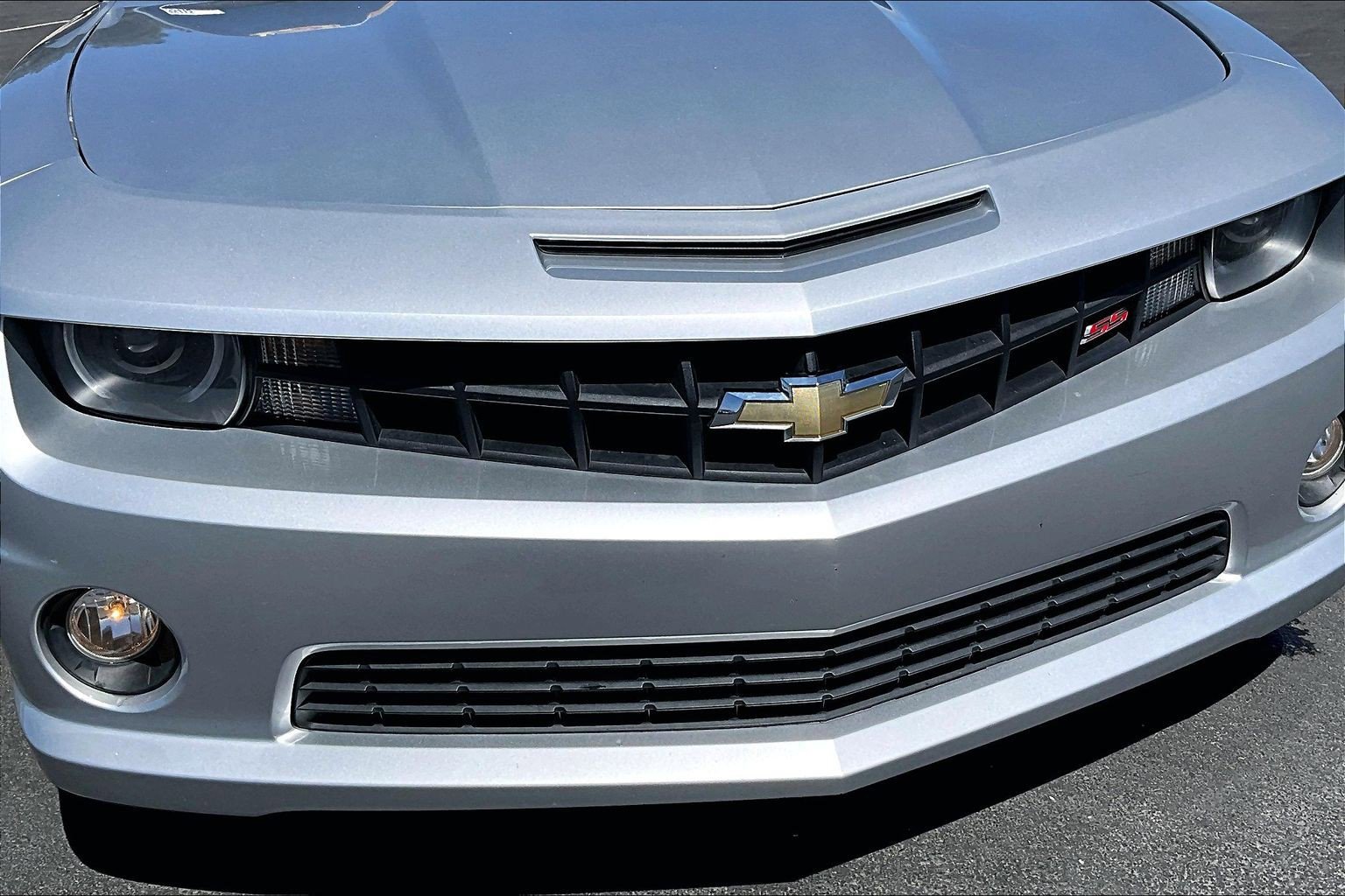 Used 2010 Chevrolet Camaro SS w/ RS Package RWD image 7