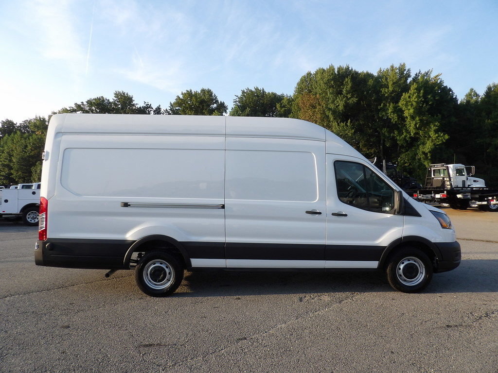 Used 2024 Ford Transit 350 148 High Roof Extended RWD image 9
