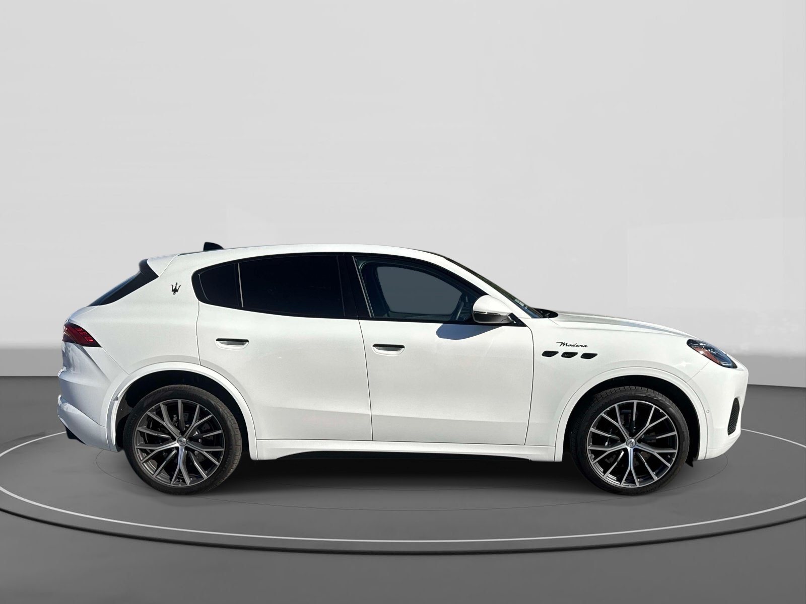 Used 2026 Maserati Grecale Modena AWD/4WD image 3