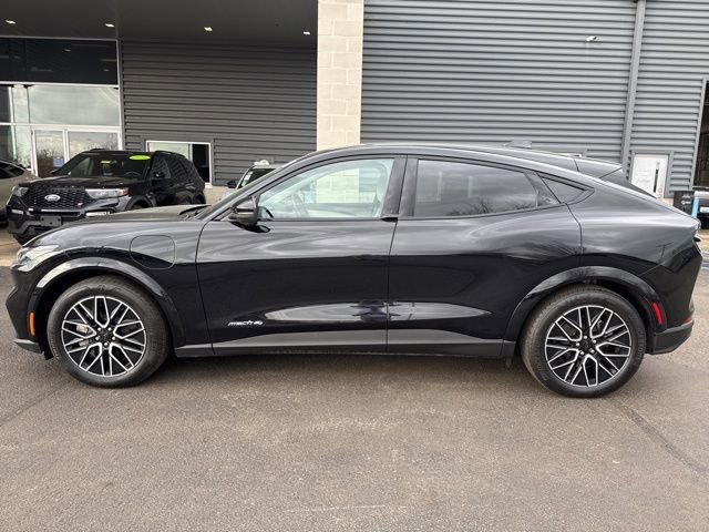 Used 2025 Ford Mustang Mach-E Premium image 4