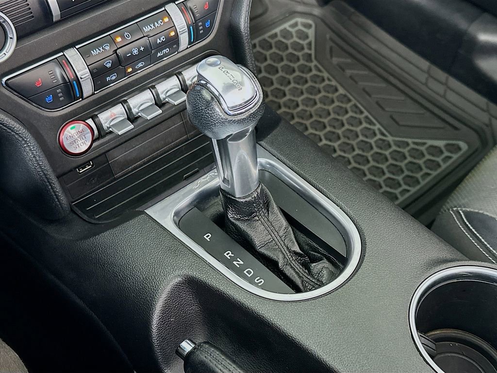 Used 2020 Ford Mustang Premium RWD image 19