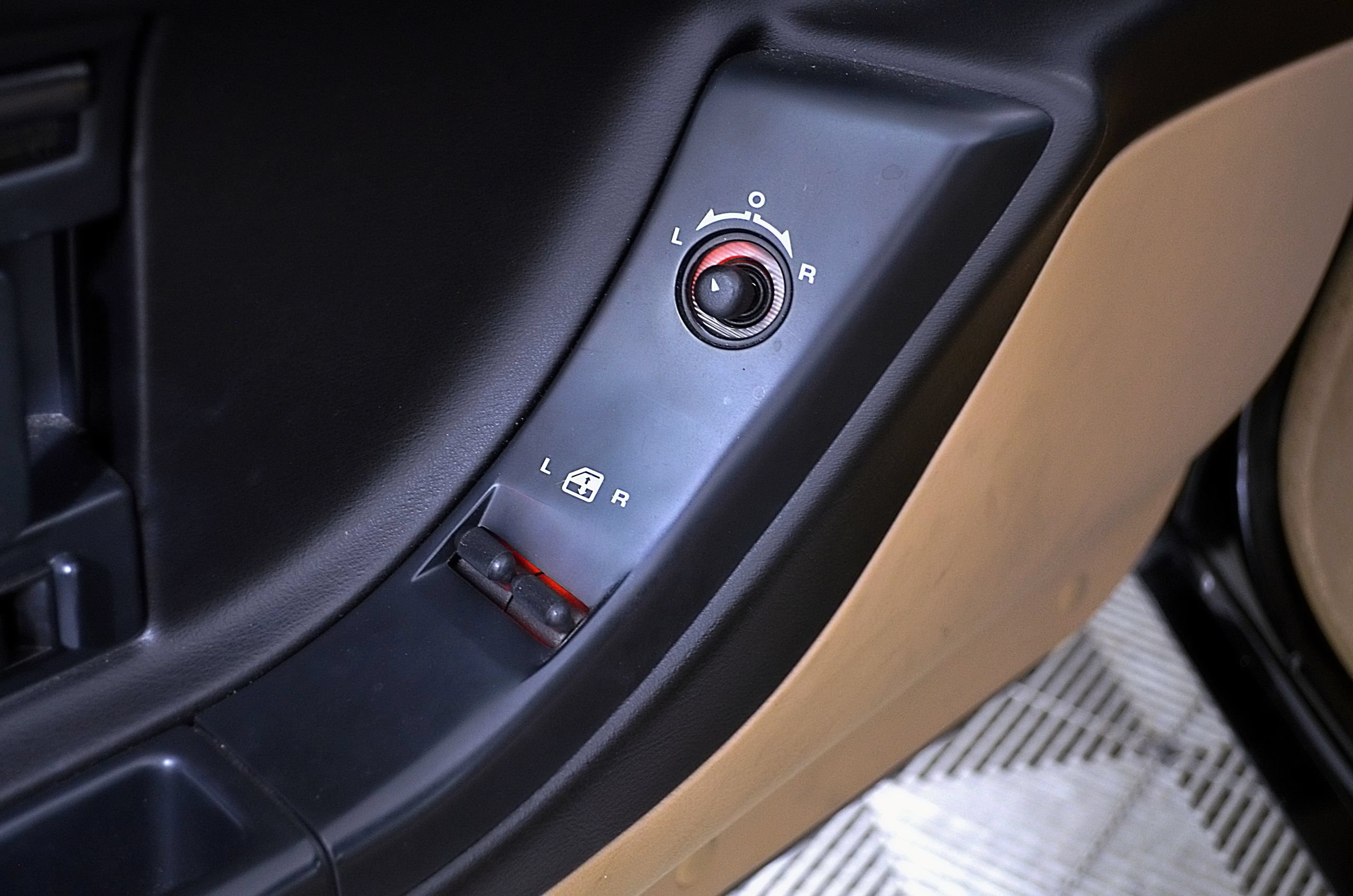 Used 1996 Chevrolet Corvette Coupe RWD image 15
