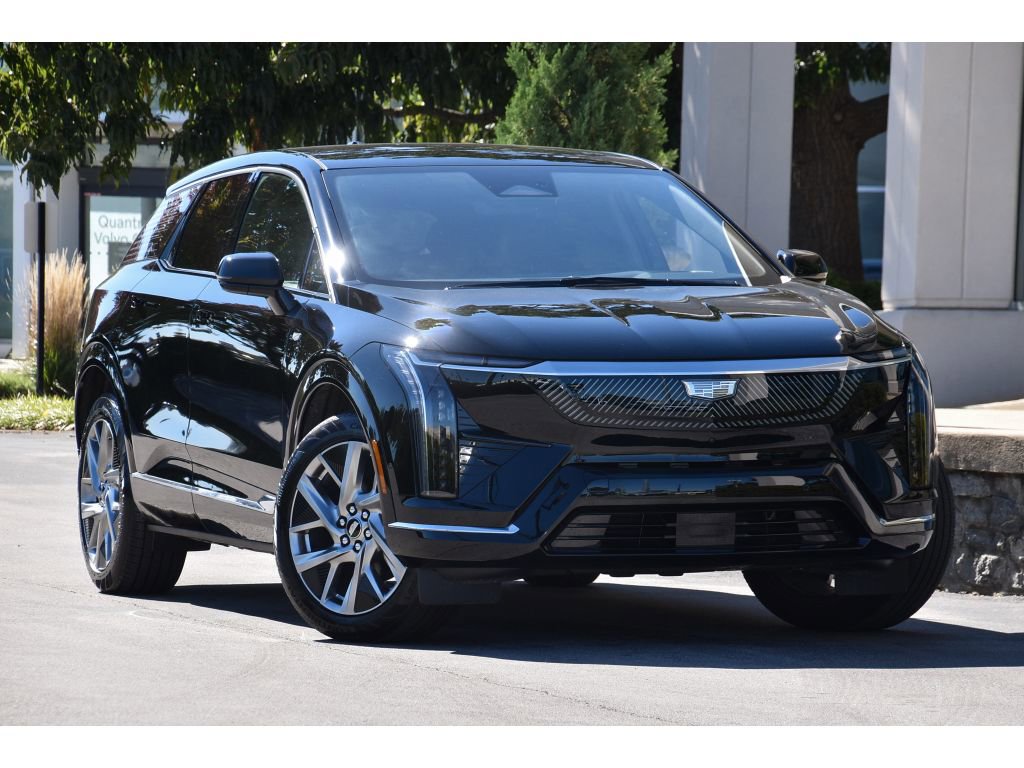 Certified 2025 Cadillac Optiq Luxury 2 w/ LPO, Floor Liner Package