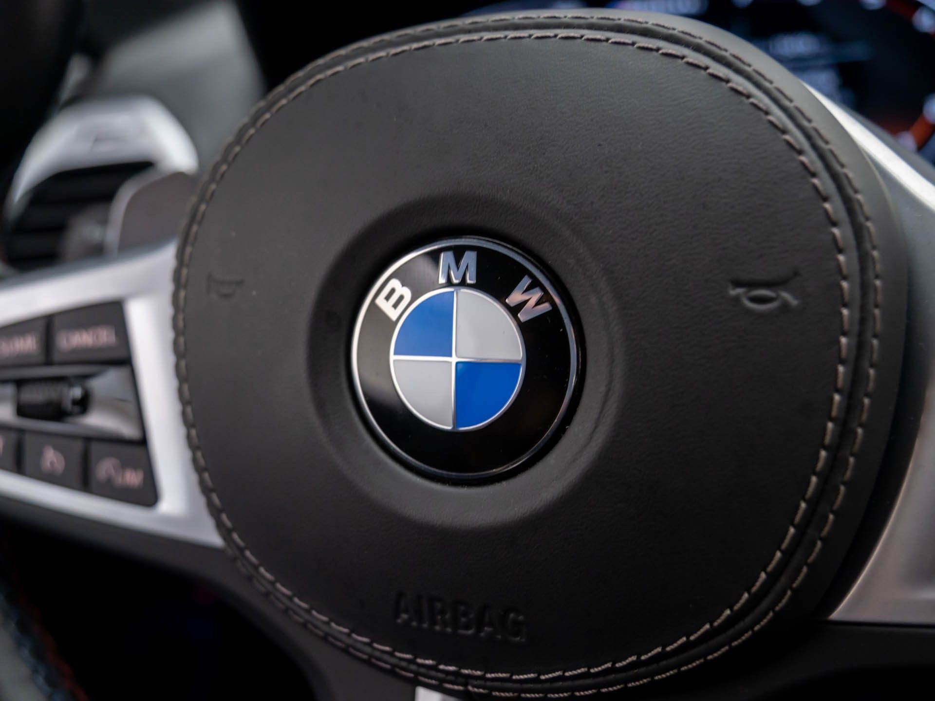 Certified 2025 BMW M850i xDrive Coupe image 32