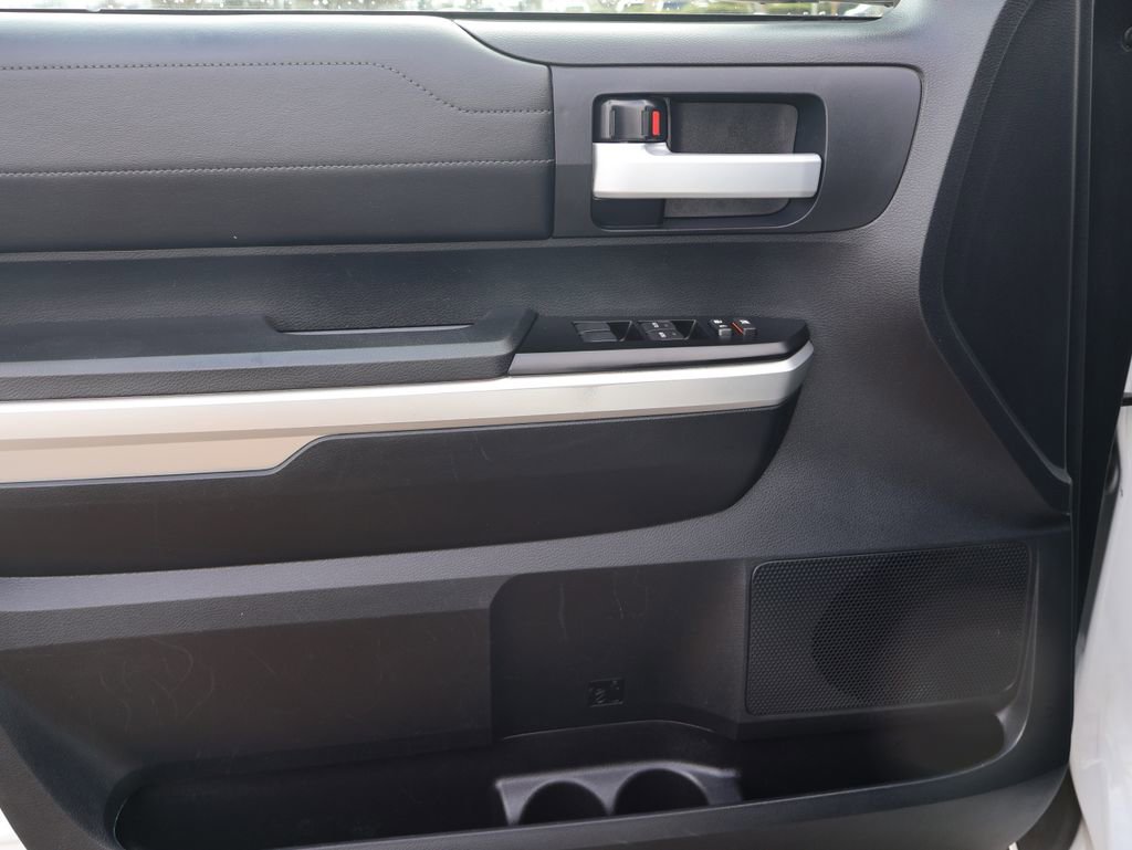 Used 2015 Toyota Tundra Limited w/ Limited Premium Package image 21