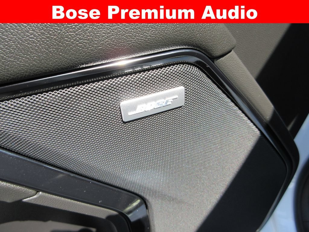 Certified 2025 GMC Sierra 1500 AT4 w/ AT4 Premium Package AWD/4WD image 22