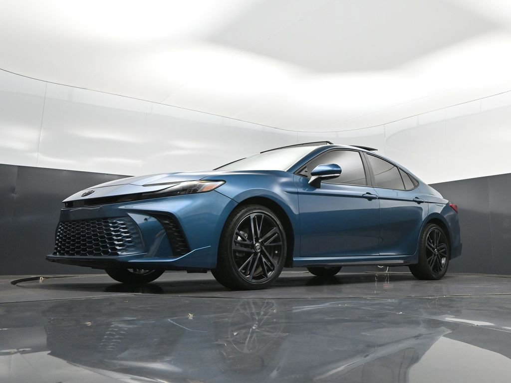 Used 2025 Toyota Camry XSE w/ Premium Plus Package image 38