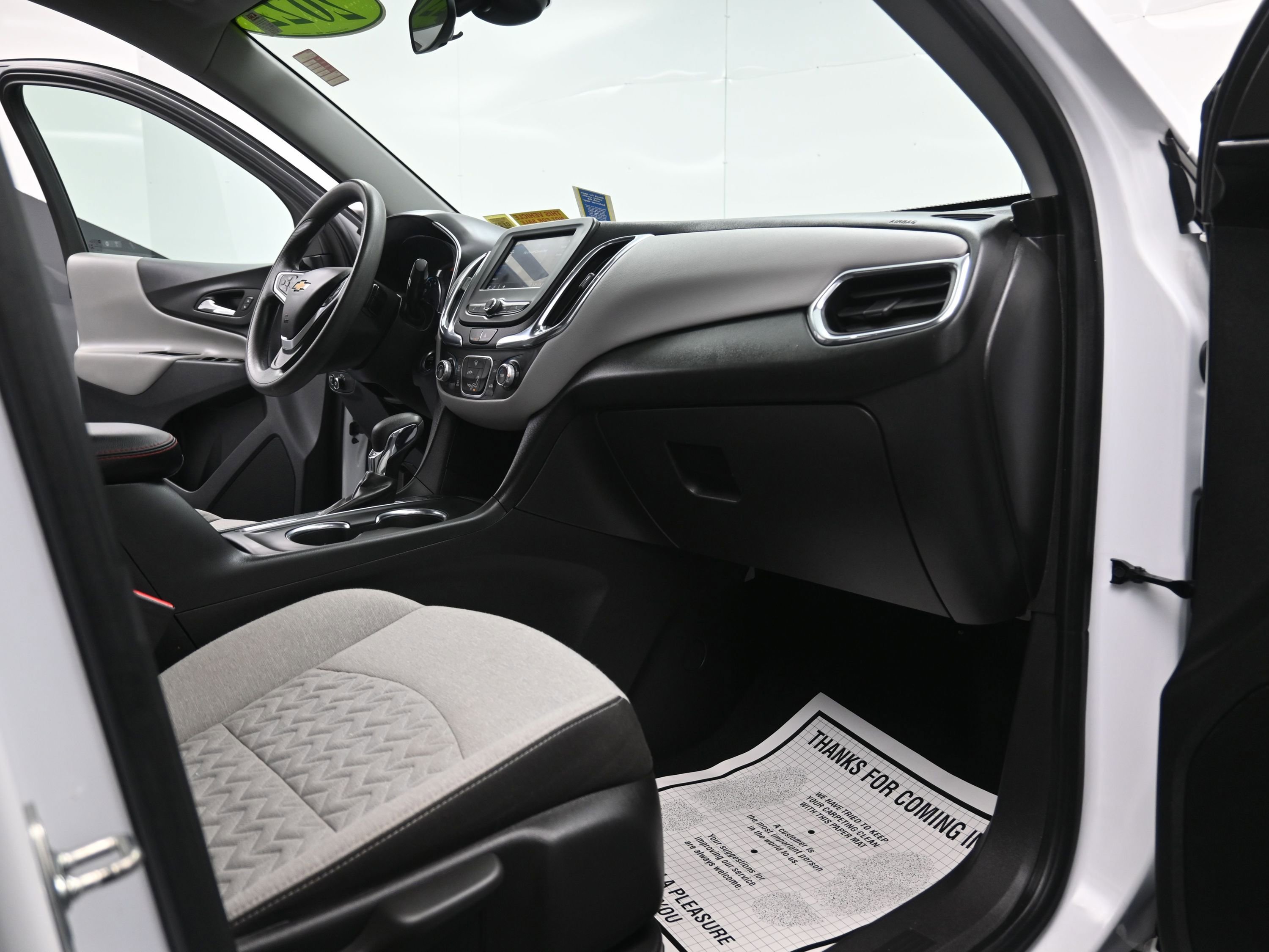 Used 2022 Chevrolet Equinox LS w/ LS Convenience Package image 26