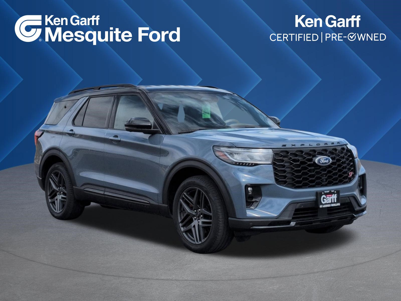 Used 2025 Ford Explorer ST RWD image 1