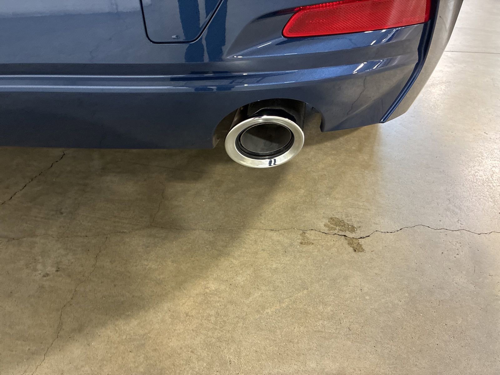 Used 2024 BMW 330i xDrive Sedan w/ Premium Package image 7