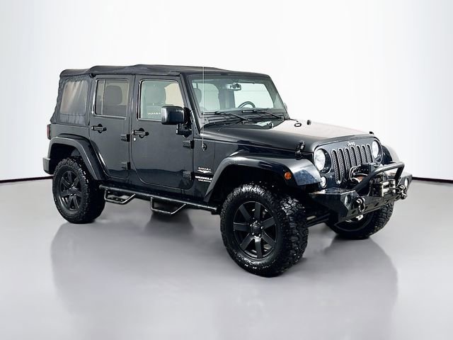 Used 2015 Jeep Wrangler Unlimited Sahara image 2