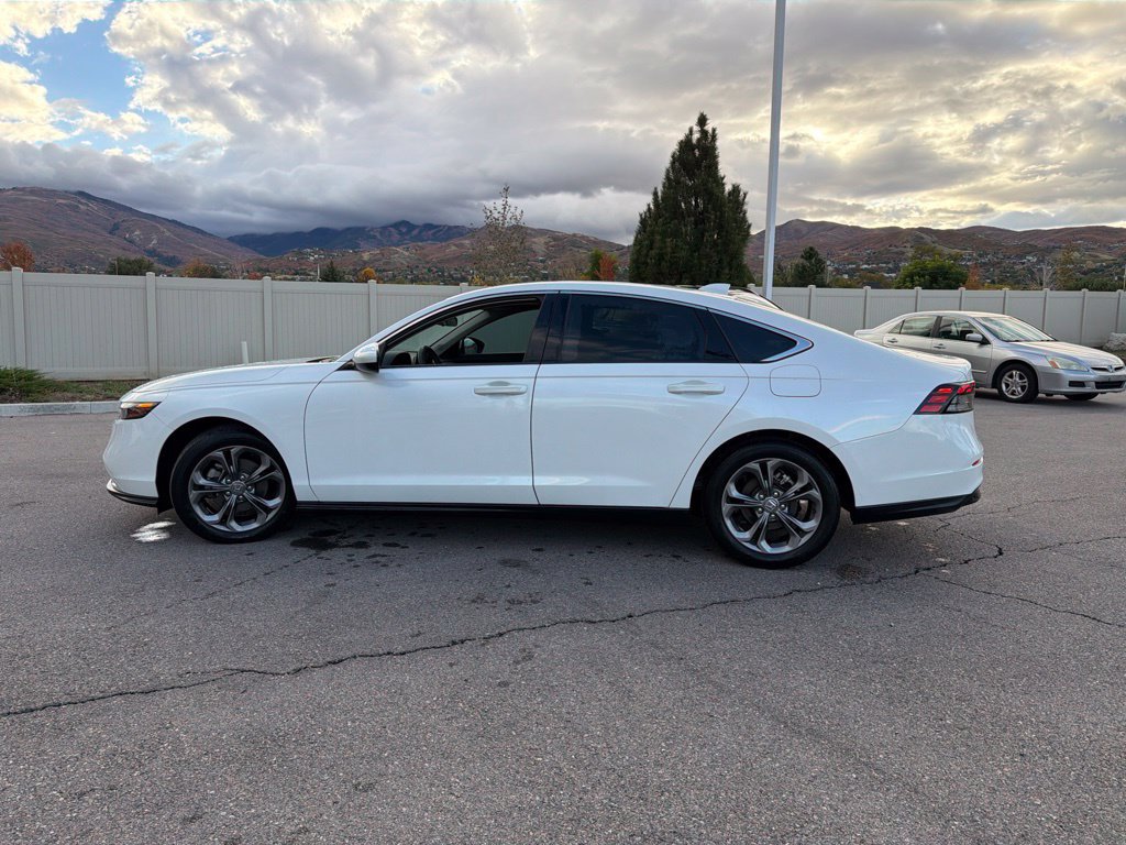 Used 2024 Honda Accord EX image 9