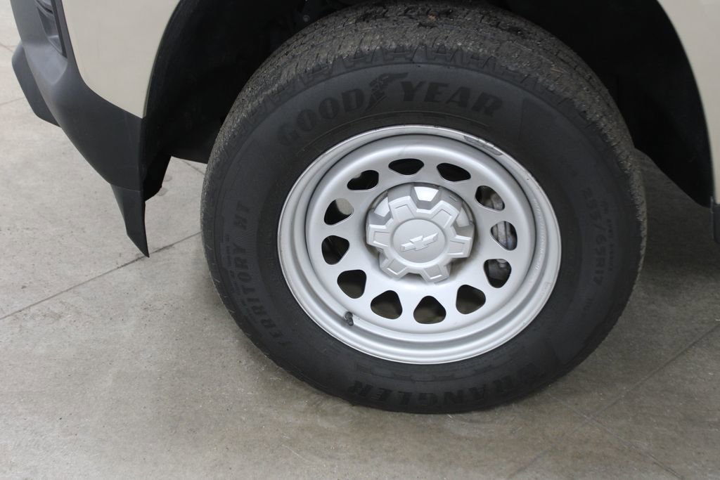 Used 2024 Chevrolet Colorado W/T image 37