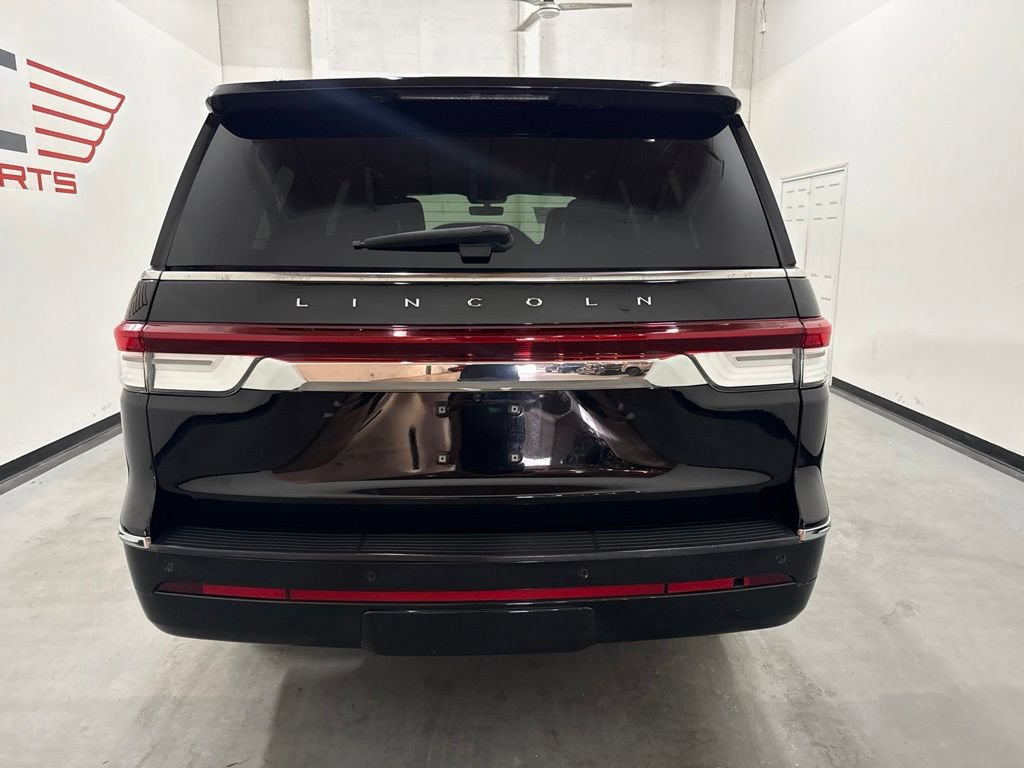Used 2022 Lincoln Navigator L Reserve AWD/4WD image 5