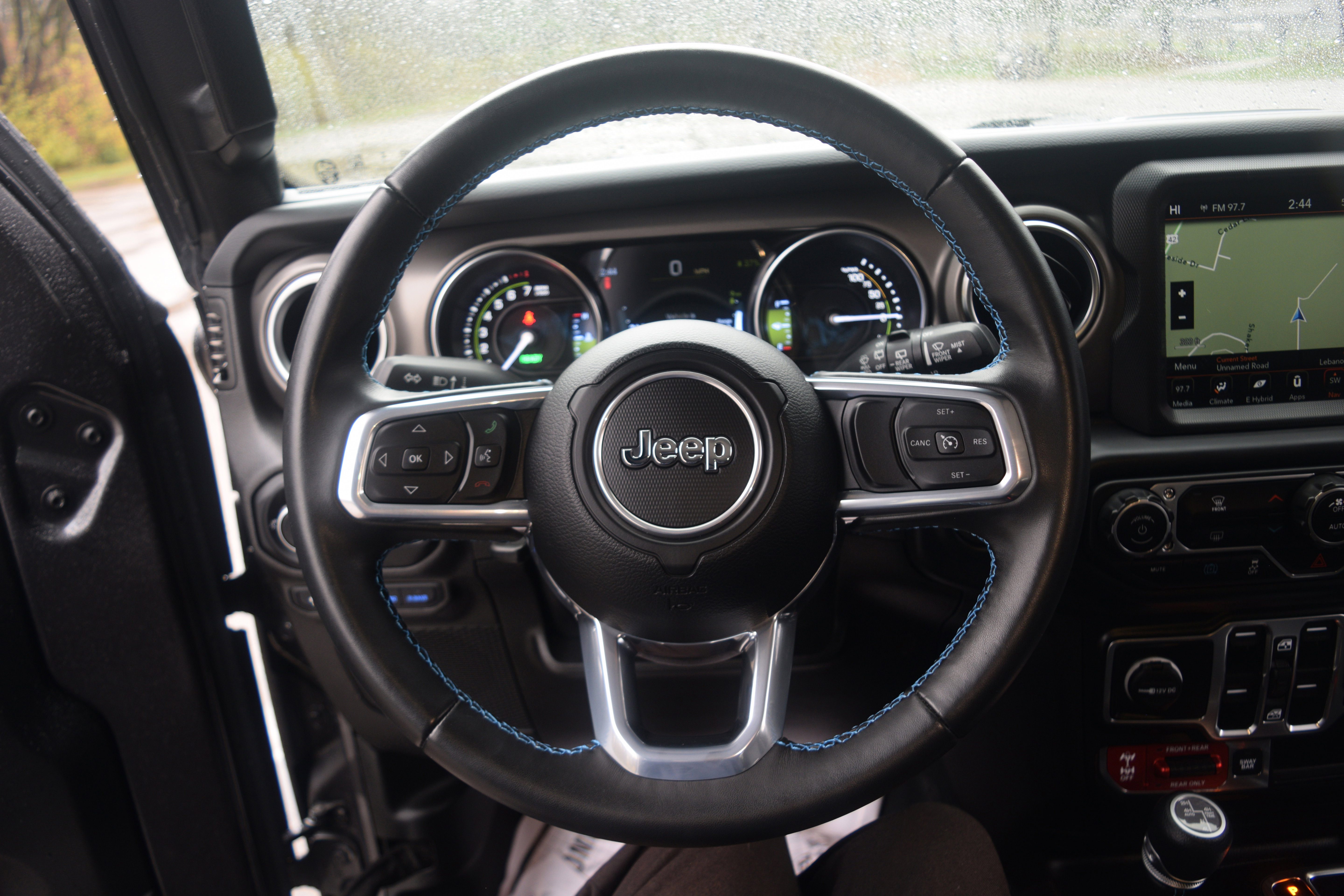 Used 2022 Jeep Wrangler Unlimited Rubicon 4xe w/ Steel Bumper Group image 4