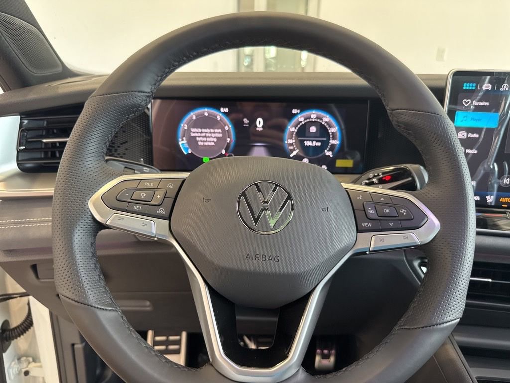 New 2025 Volkswagen Tiguan SE R-Line image 20