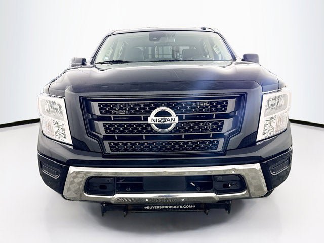 Used 2021 Nissan Titan SV w/ SV Convenience Package AWD/4WD image 2