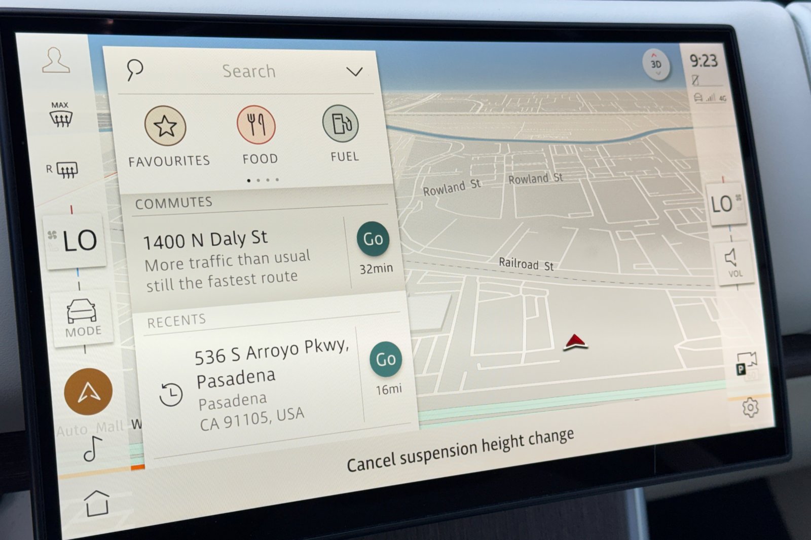 Certified 2025 Land Rover Range Rover SE AWD/4WD image 22