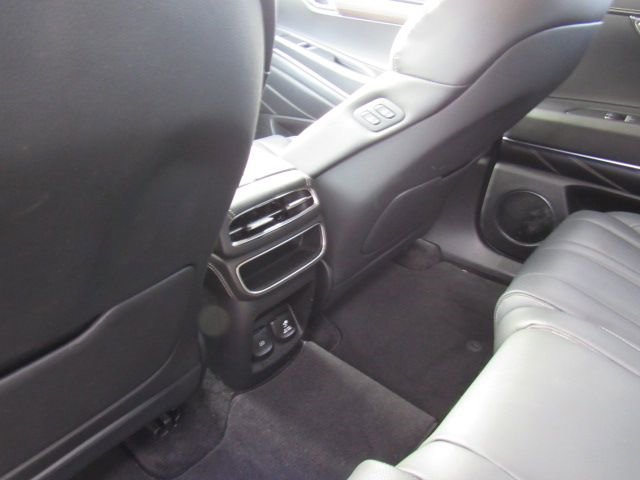 Used 2024 Genesis GV80 2.5T image 17