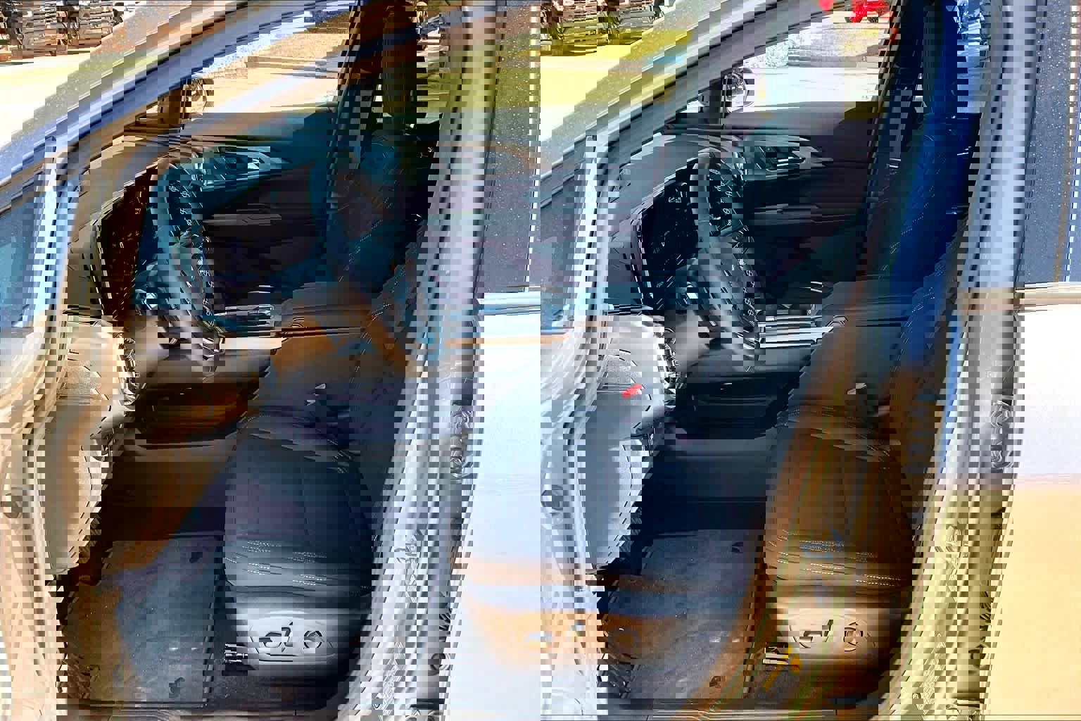 New 2026 Chevrolet Equinox EV LT w/ Comfort Package image 10