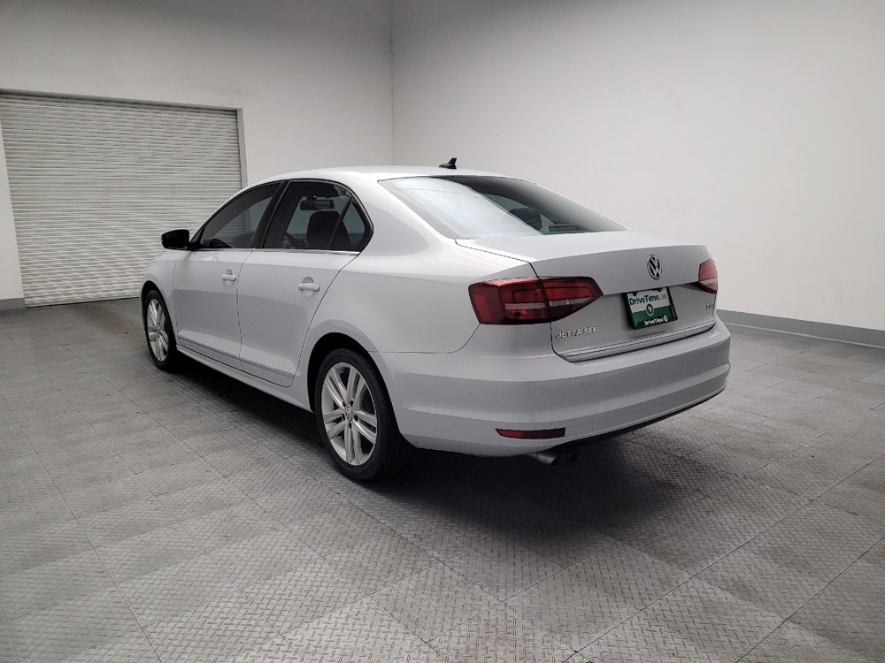 Used 2017 Volkswagen Jetta SEL FWD image 5