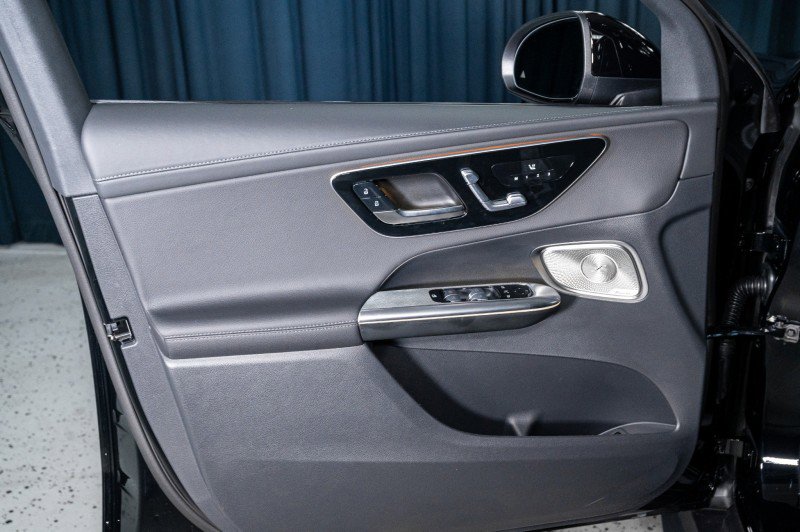 New 2026 Mercedes-Benz GLC 300 4MATIC image 12