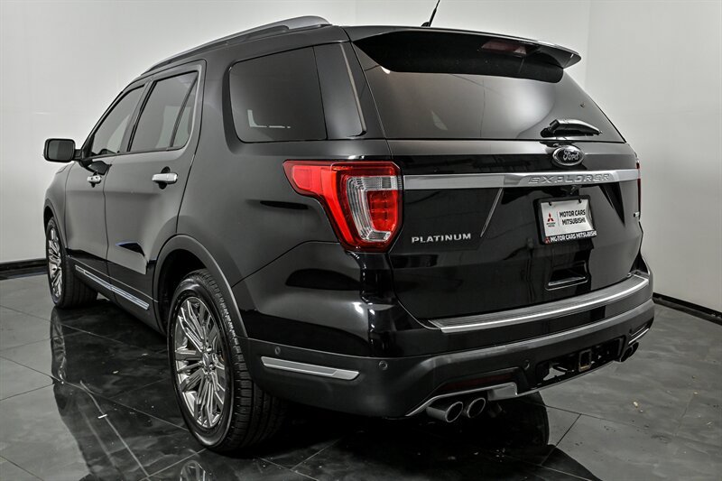 Used 2019 Ford Explorer Platinum AWD/4WD image 7