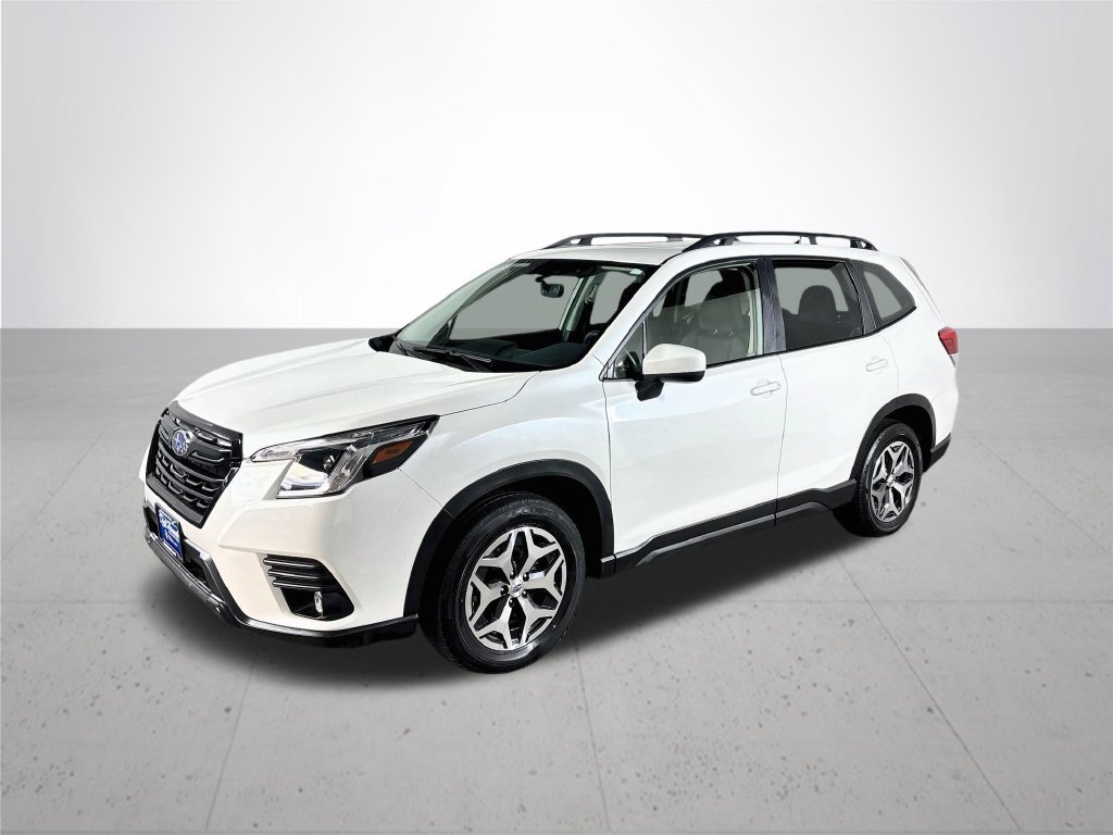 Certified 2024 Subaru Forester Premium AWD/4WD image 2