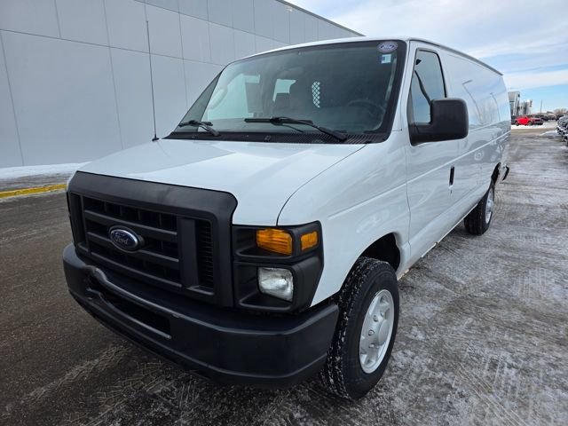 Used 2009 Ford E-150 and Econoline 150 Extended RWD image 2