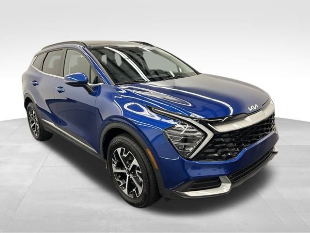 Used 2025 Kia Sportage EX w/ Premium Package image 2