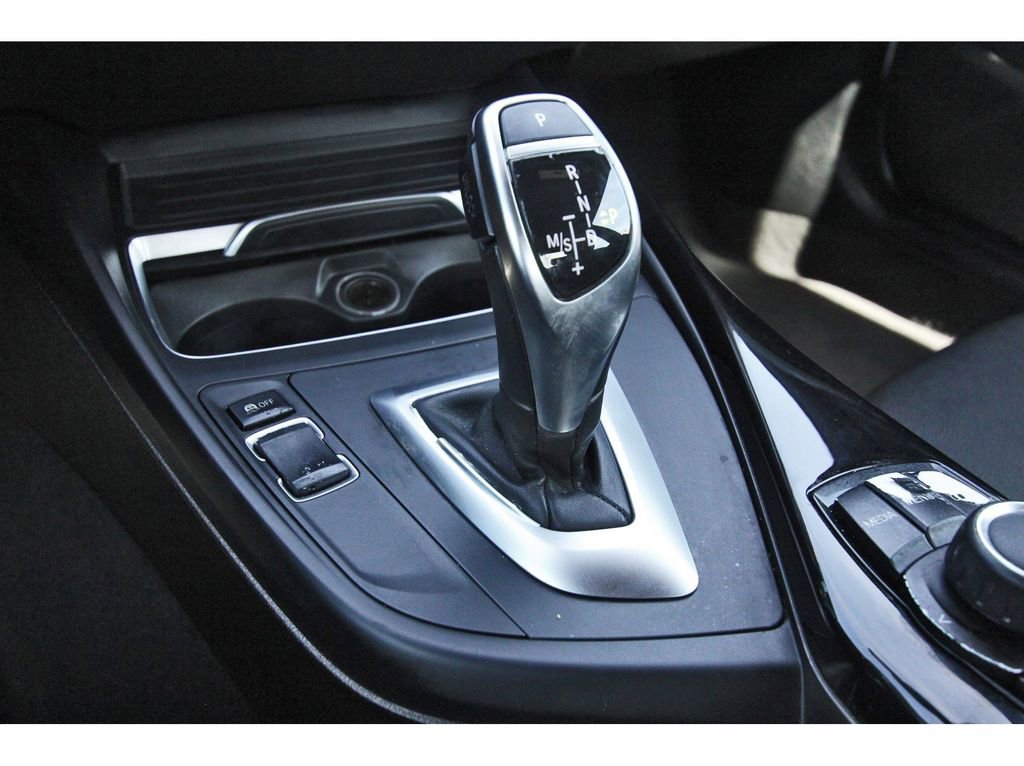 Used 2018 BMW 230i Coupe image 28