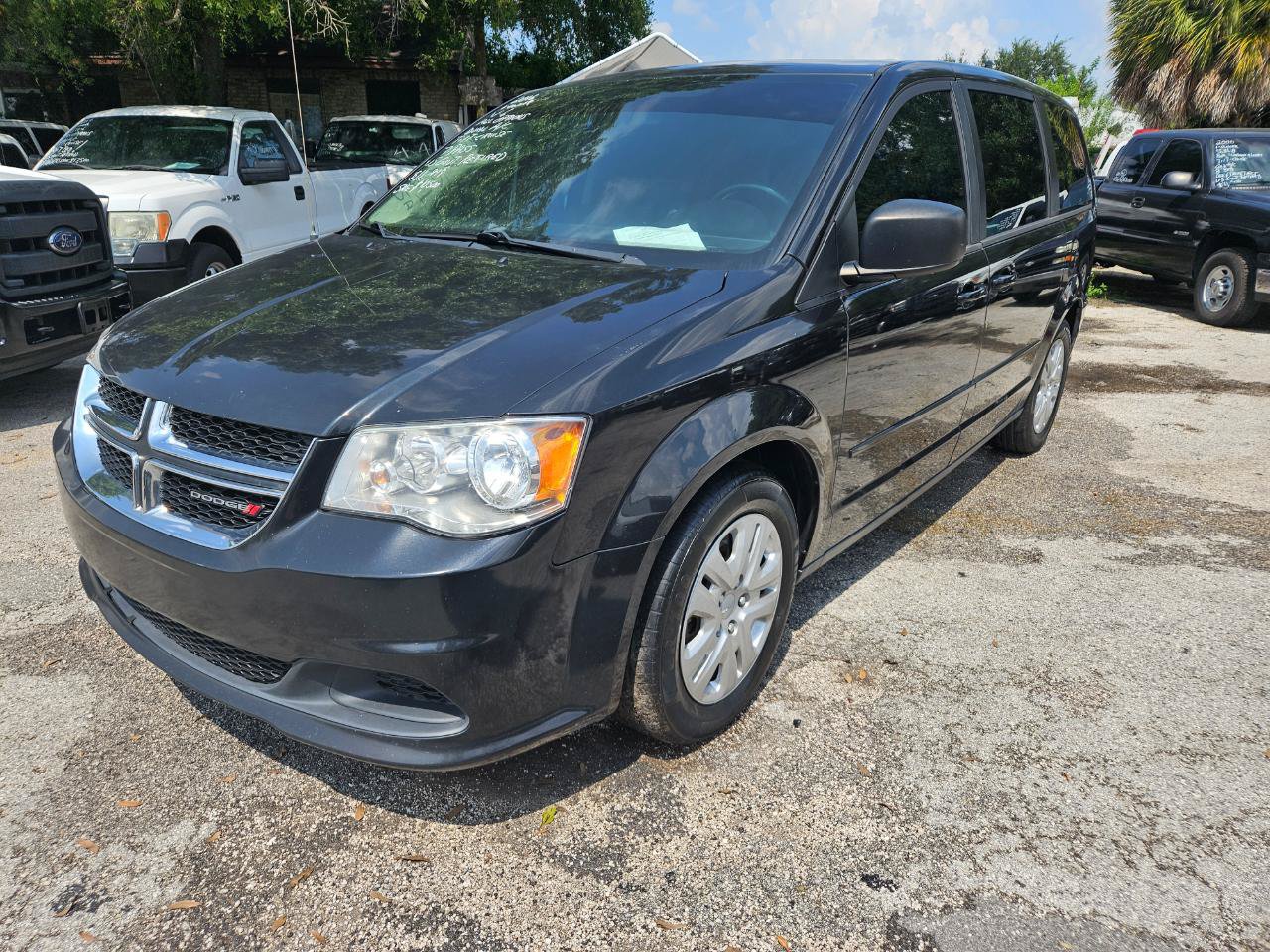 Used 2016 Dodge Grand Caravan SE w/ Quick Order Package 29E SE FWD image 5