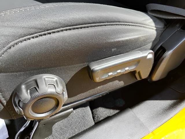 Used 2020 Jeep Wrangler Unlimited Sahara w/ Uconnect 4C Nav & Sound Group AWD/4WD image 11