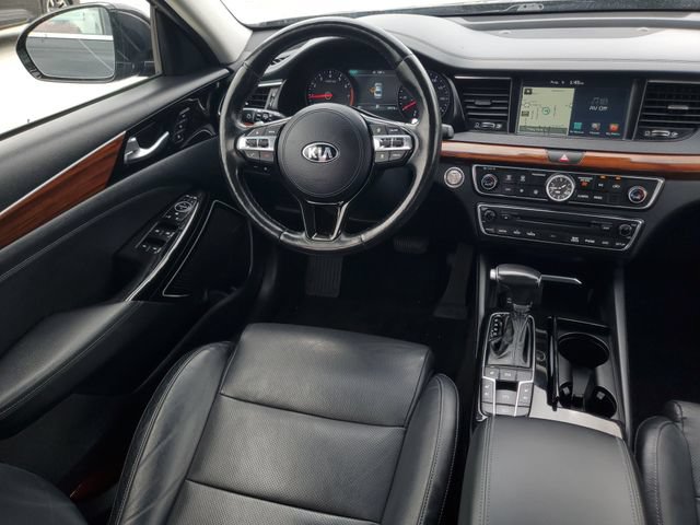Used 2017 Kia Cadenza Technology FWD image 14